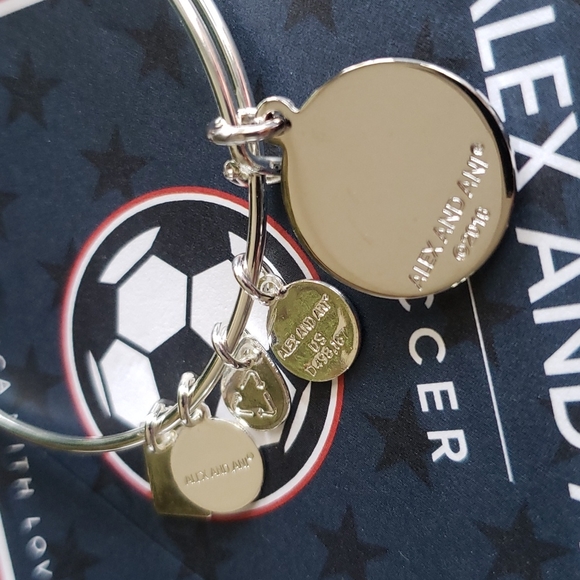 New Olympic Soccer ALEX and ANI Team USA made America 🇺🇸 charm Bracelet Bangle - Picture 8 of 9